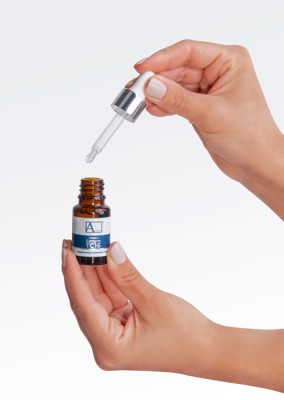DSC_3002_1015_Arkadas_Serum_TC16_produkt.jpg