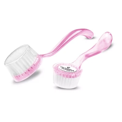 manicure-pedicure-brush-rose.webp